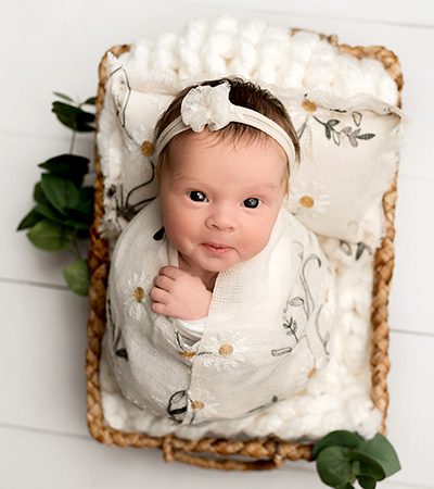 Questions-to-ask-before-hiring-a-newborn-photographer-tile-2